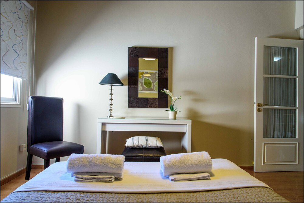 Superior Apartment, 1 Double Bed, City View - Guestroom View