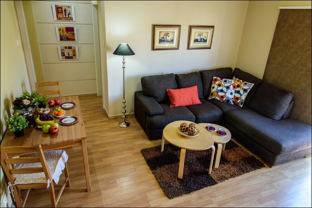 Superior Apartment, 1 Double Bed, City View - Living Room