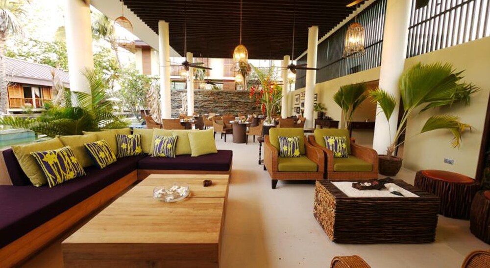 Hotel Bar
