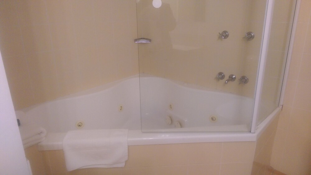 Jetted Tub