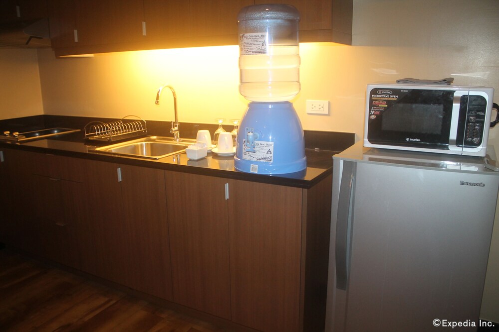In-Room Kitchenette
