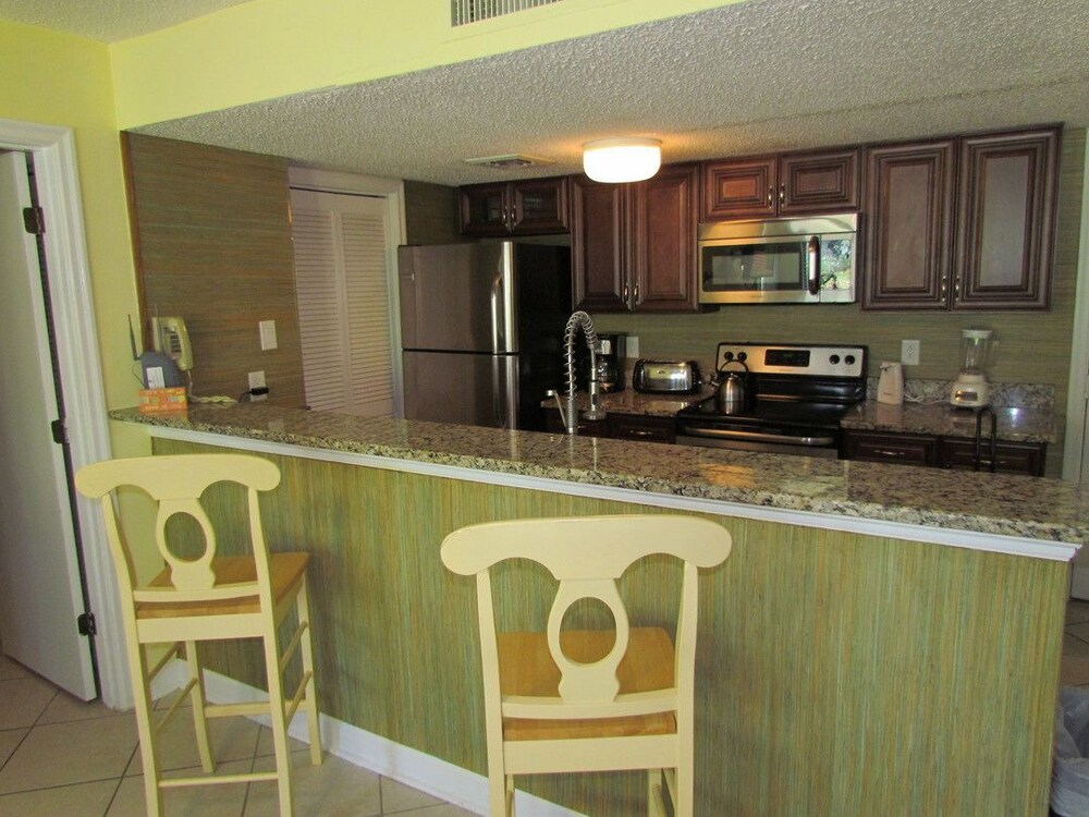 Deluxe Condo, 2 Bedrooms, Kitchen, Park View (Bedding May Vary) - In-Room Kitchen