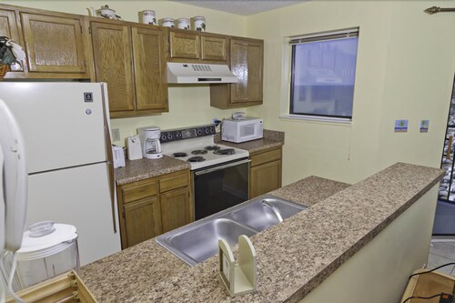 Deluxe Condo, 2 Bedrooms, Kitchen, Ocean View - In-Room Kitchen