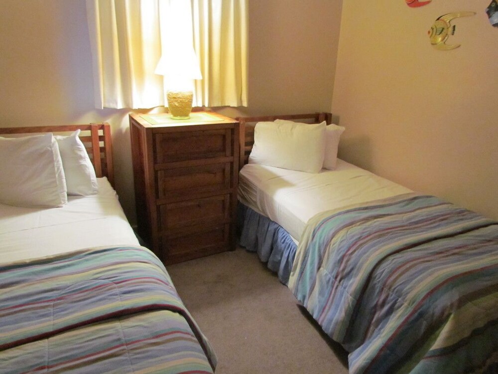 Deluxe Condo, 2 Bedrooms, Kitchen, Park View (Bedding May Vary) - Guestroom