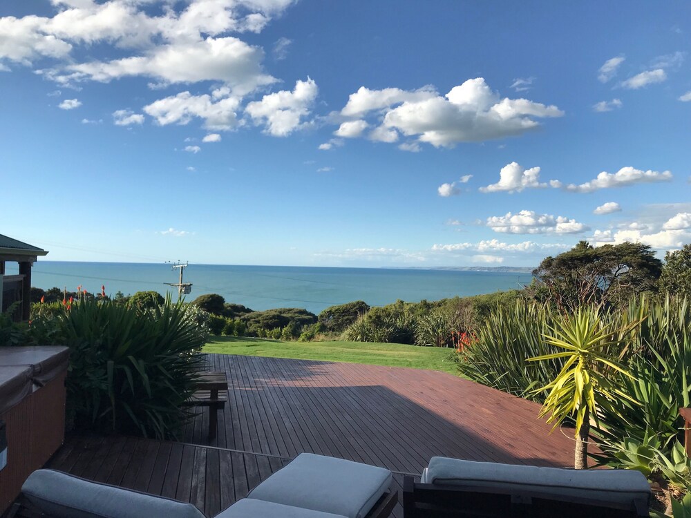 Matangi Luxury Apartment - Guestroom View