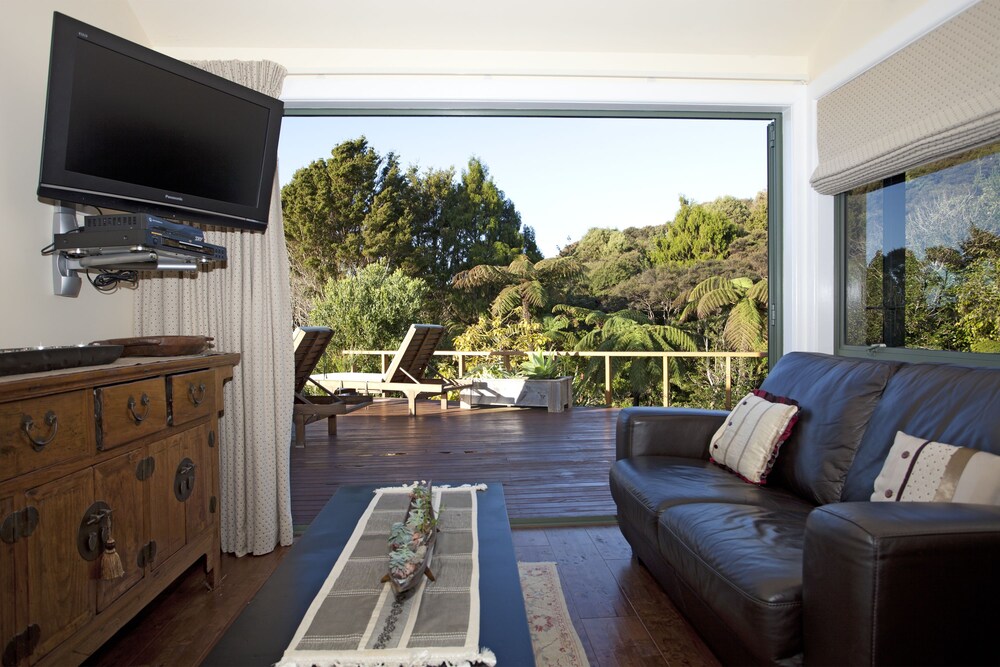 Matangi Luxury Apartment - Living Area