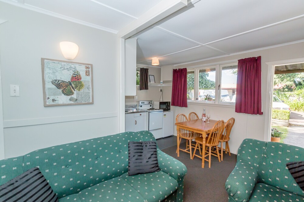 Cottages in the Gardens - Guestroom