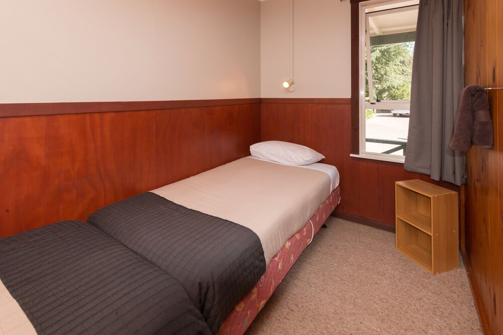 3 Bedroom Family Unit - Guestroom