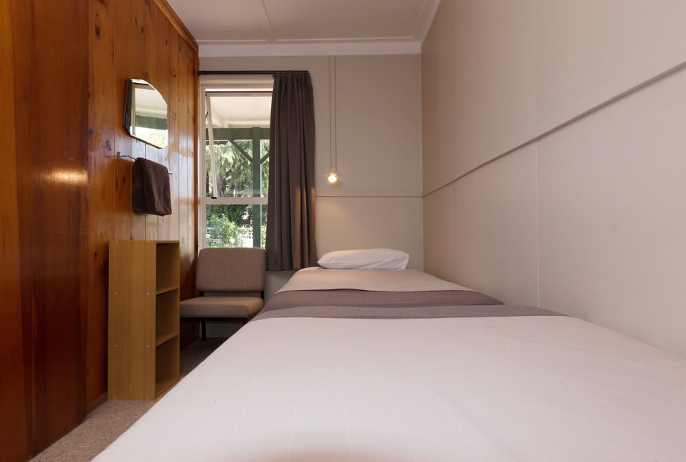 3 Bedroom Apartment - Guestroom