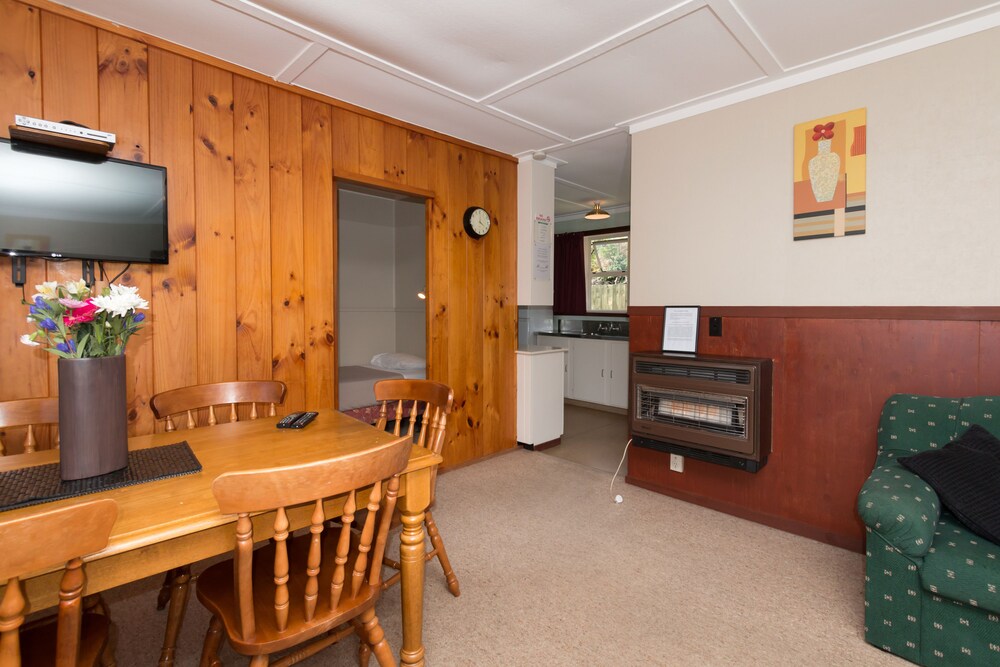 3 Bedroom Apartment - In-Room Dining