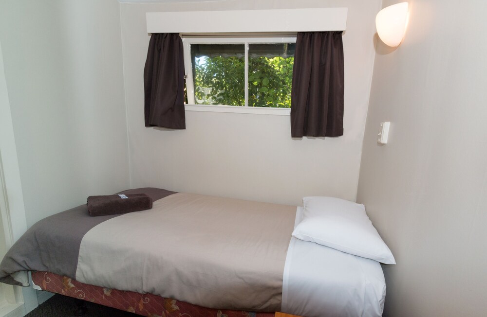 Cottages in the Gardens - Guestroom