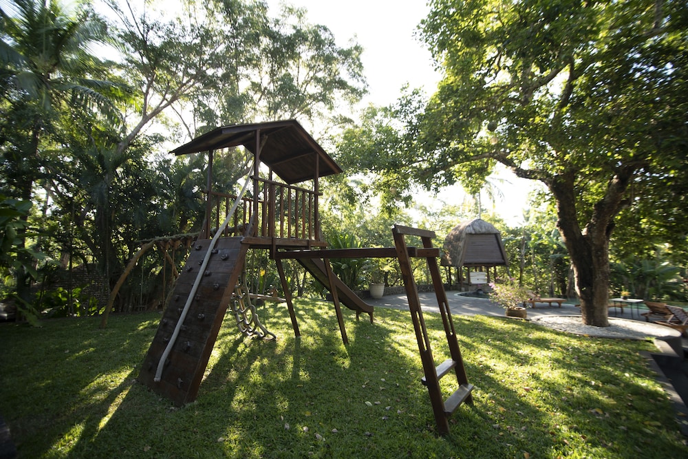 Childrens Play Area - Outdoor