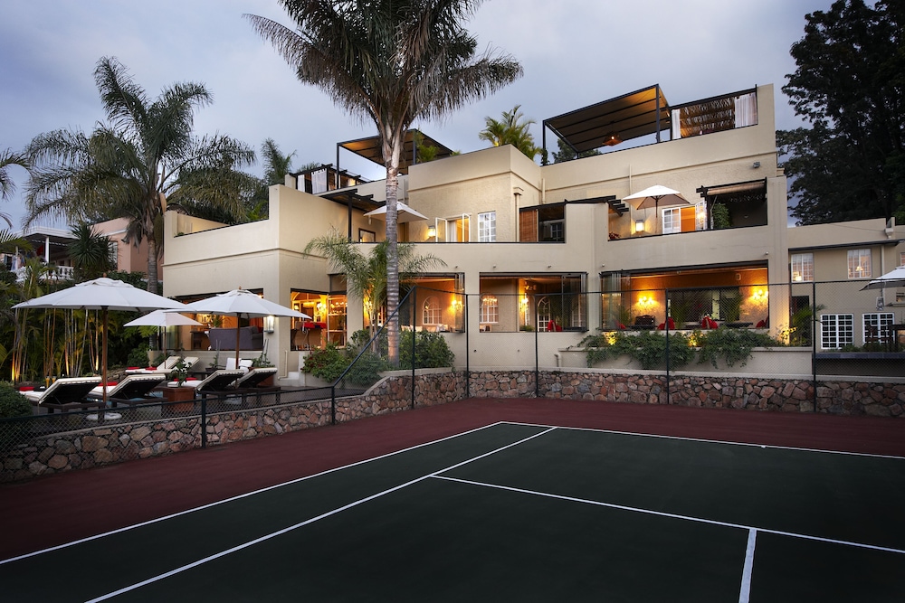 Hotel Front - Evening/Night