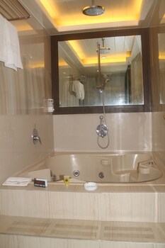 Jetted Tub
