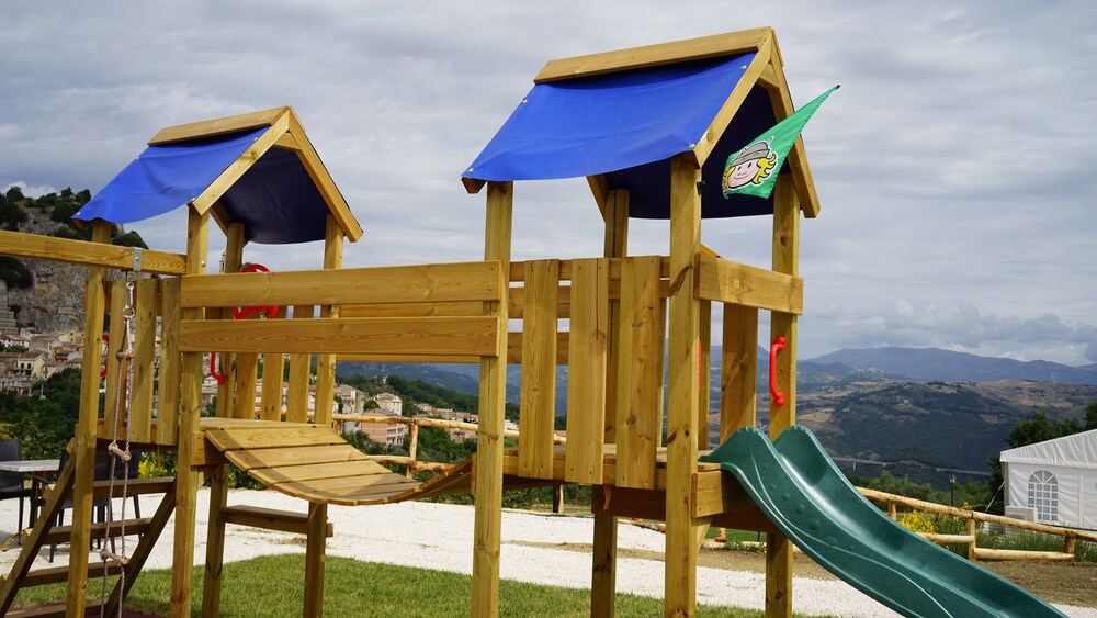 Childrens Play Area - Outdoor