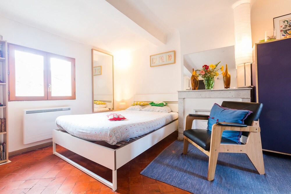Standard Studio - Guestroom