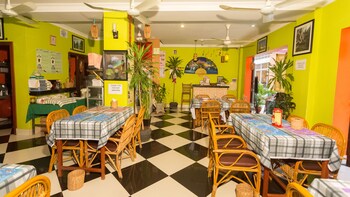 Food Court