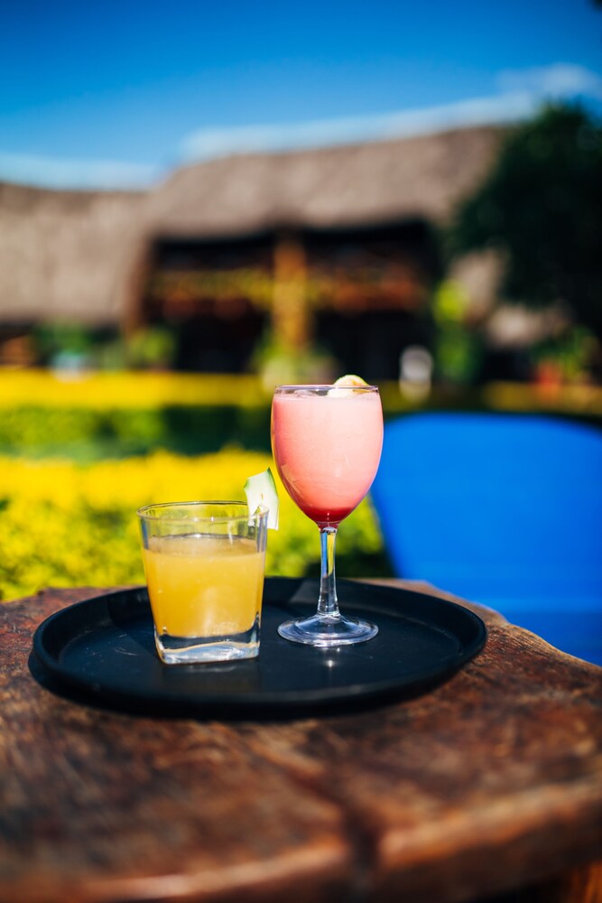 Poolside Bar