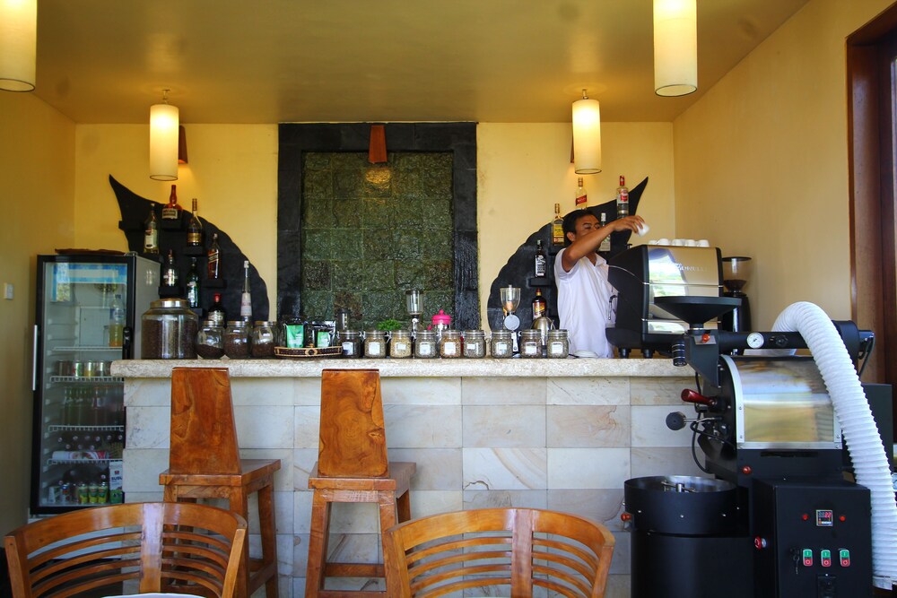 Hotel Bar