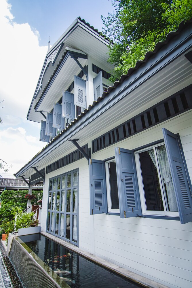 Hotel Front