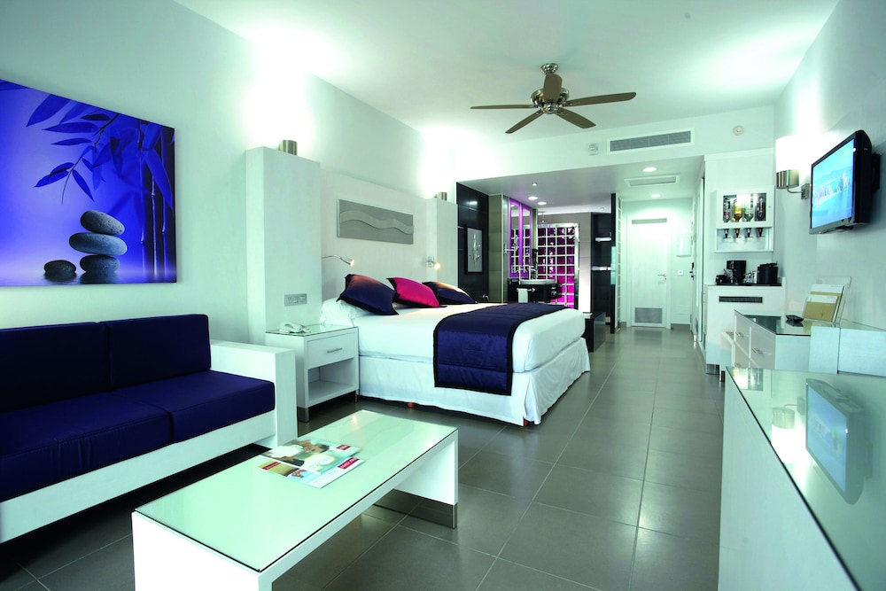 Room, Riu Palace Peninsula All Inclusive