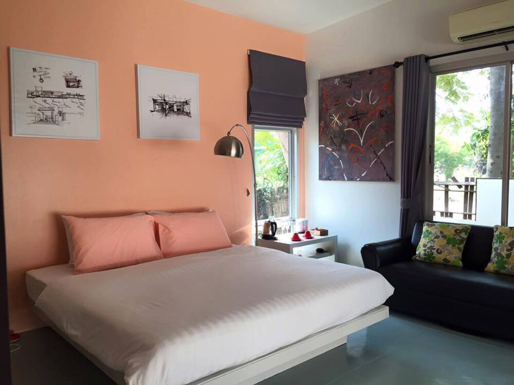 Guestroom