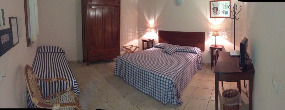 Guestroom
