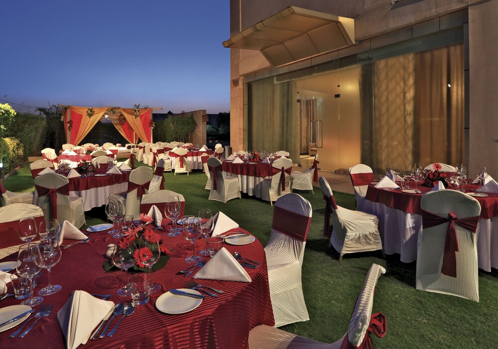 Outdoor Banquet Area