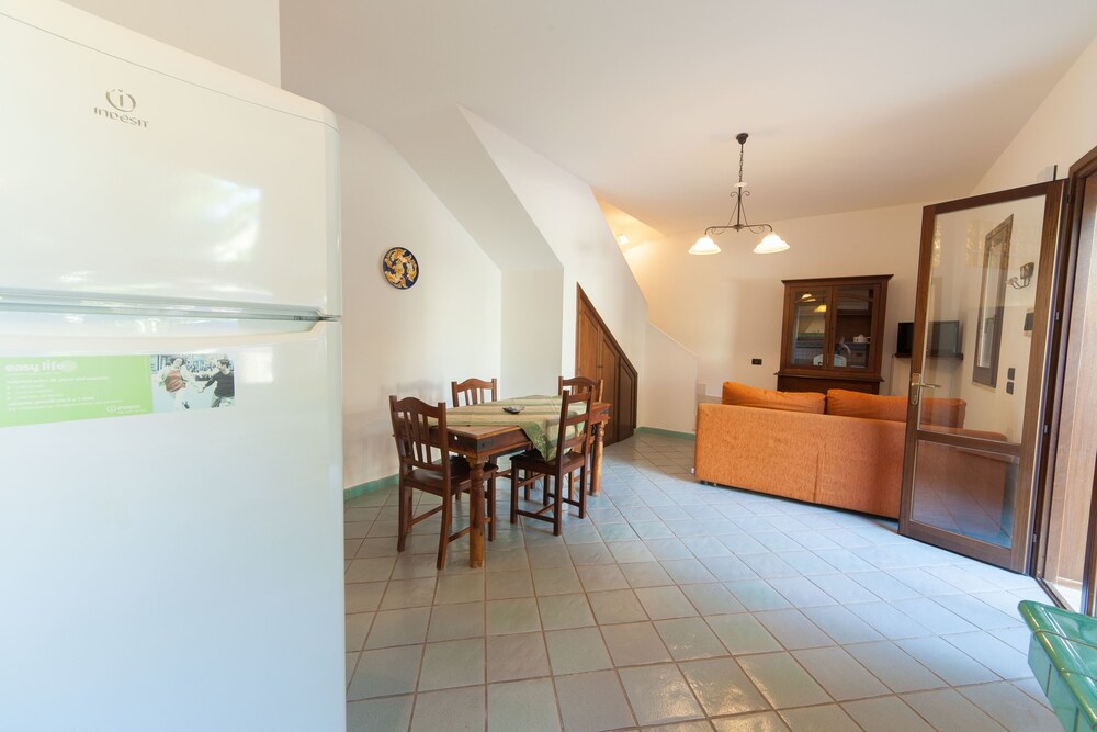 Comfort Apartment with garden for 4 pax - Living Room