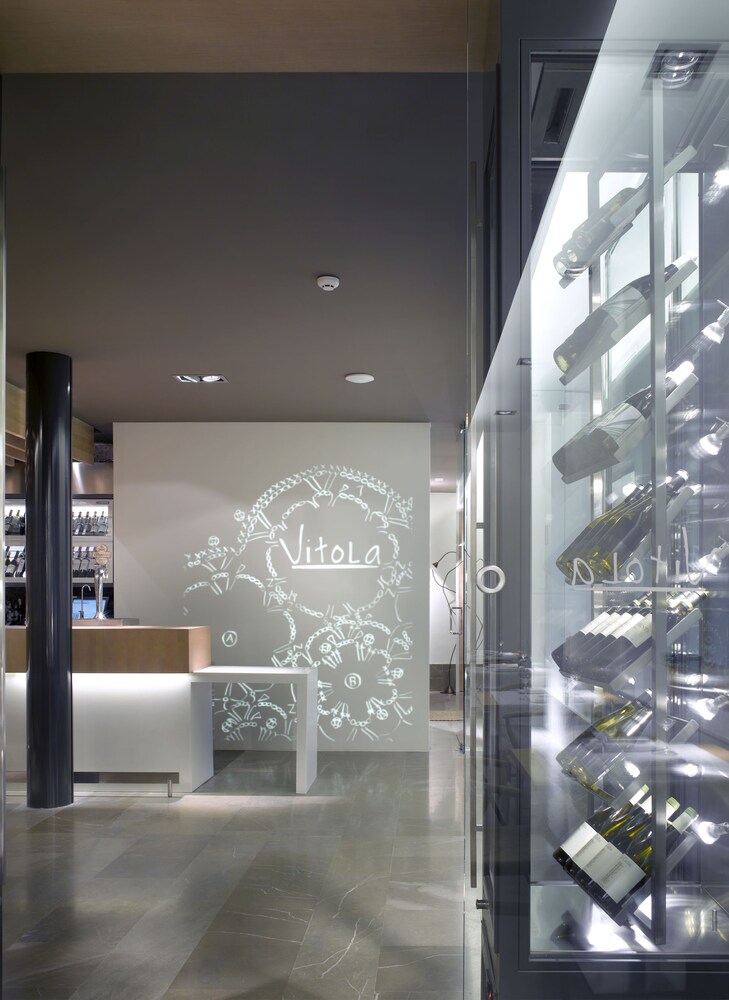 Hotel Bar