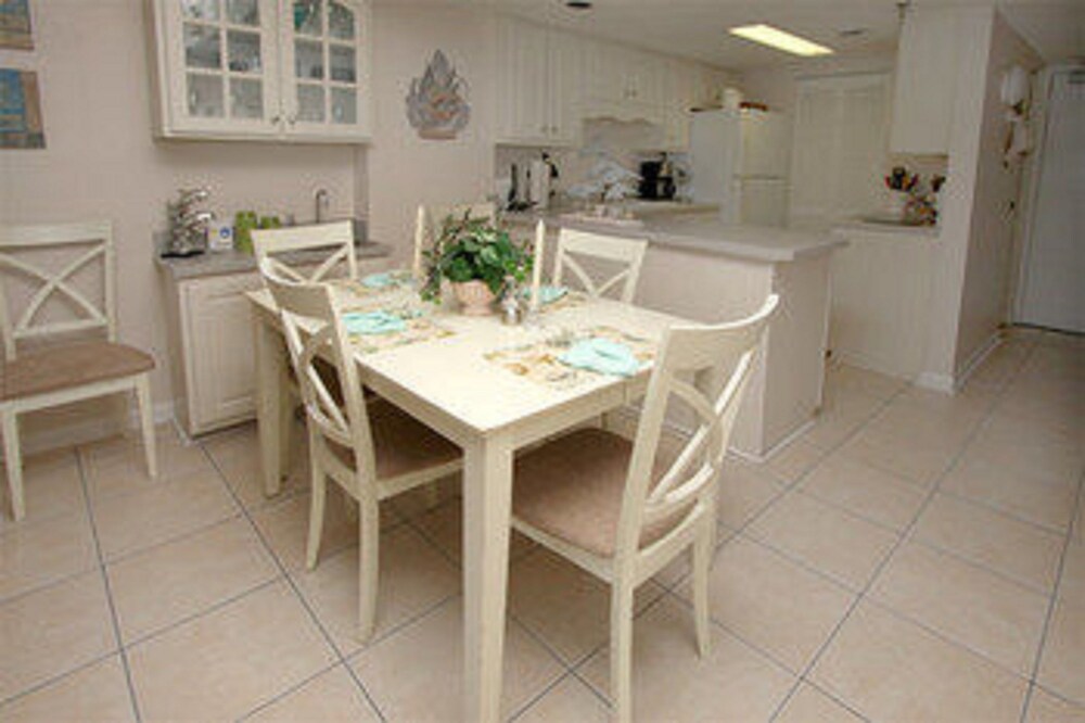 Condo, 2 Bedrooms, Ocean View - Guestroom