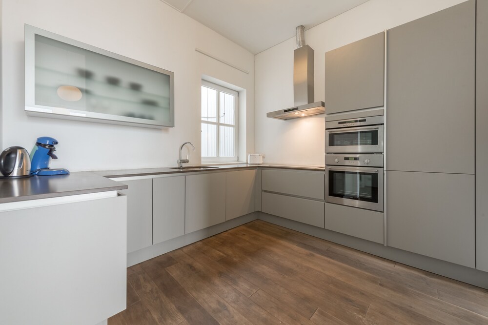 Keuken in kamer: Penthouse, terras, Uitzicht op de stad
