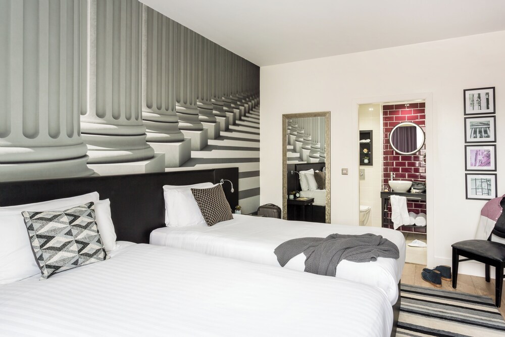 Guestroom