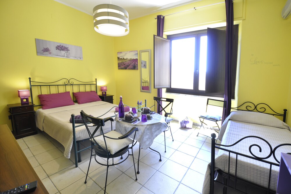 Guestroom