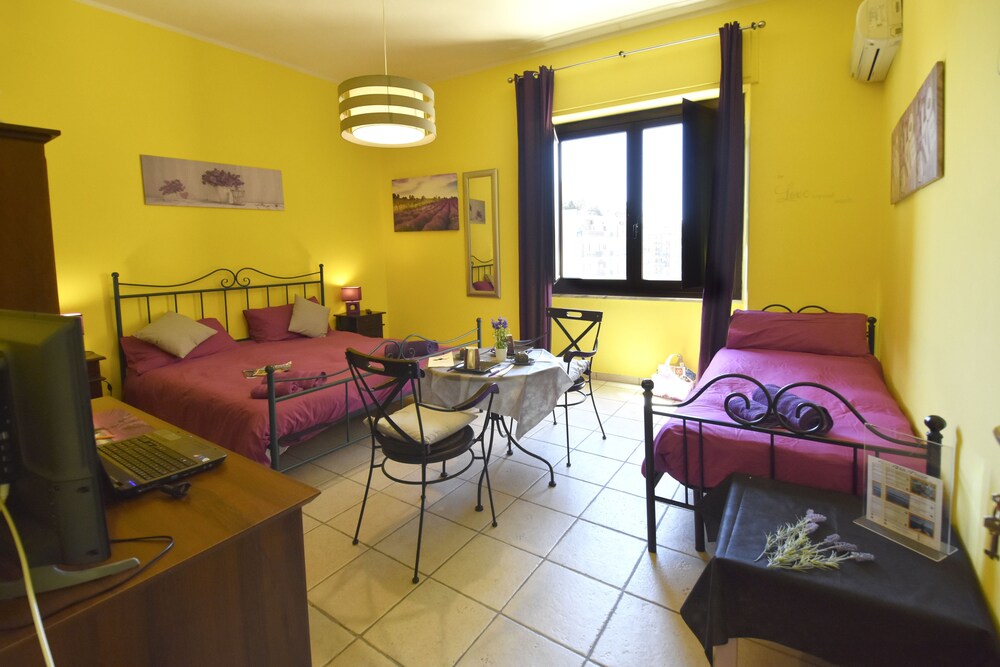Guestroom