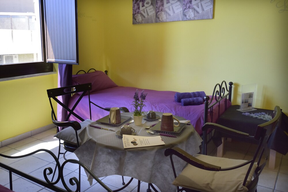 Guestroom