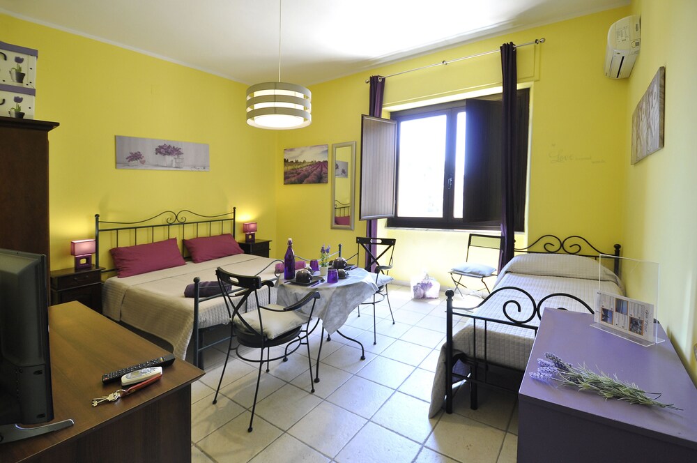 Guestroom