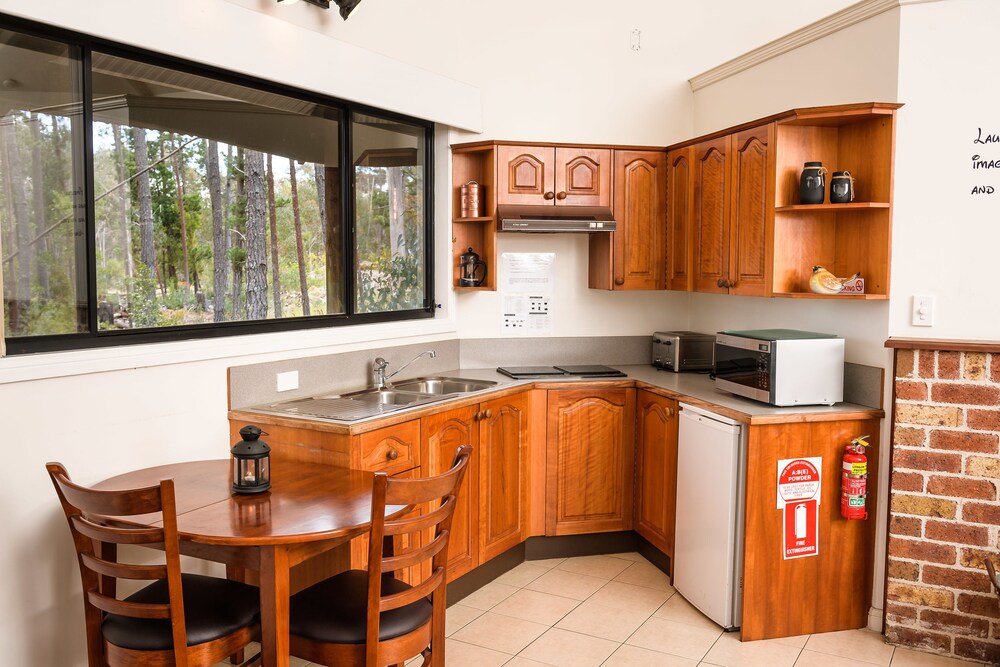 Possums couples cabins - In-Room Kitchenette