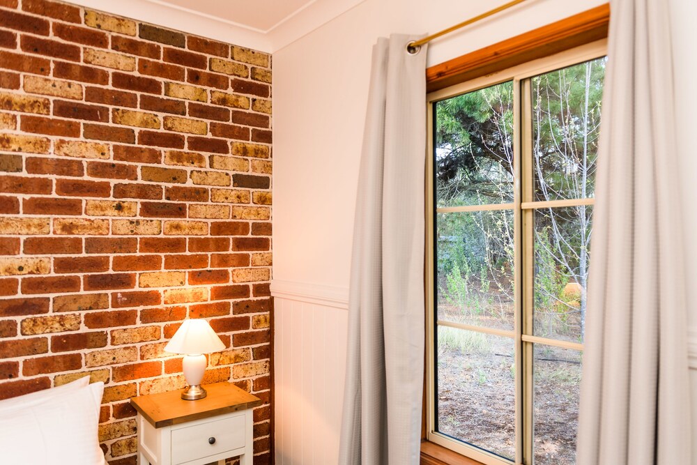 Linden Lodges - Guestroom