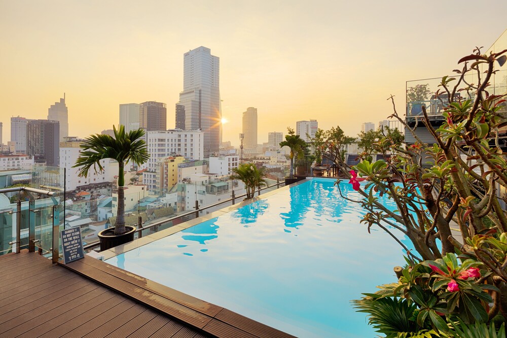 Rooftop Pool