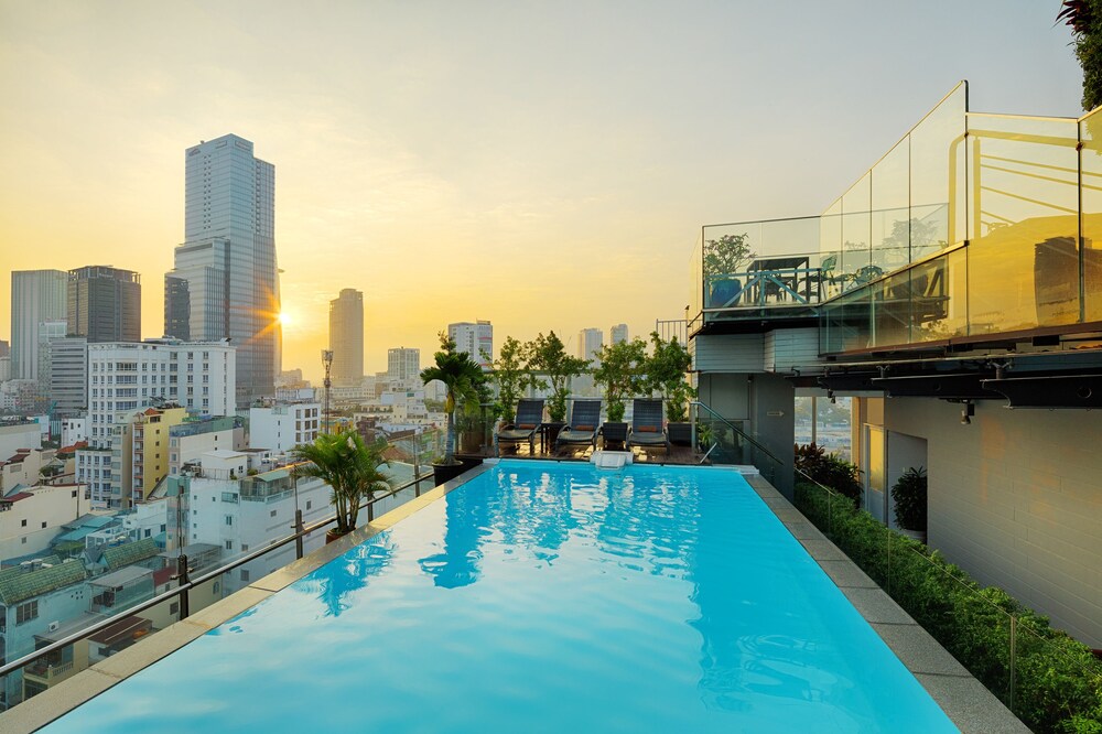 Rooftop Pool