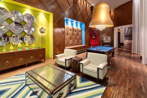 The Saint Hotel, Autograph Collection