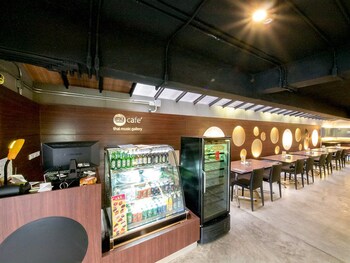 Hotel Bar