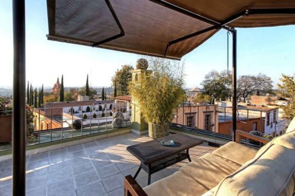 Sundeck