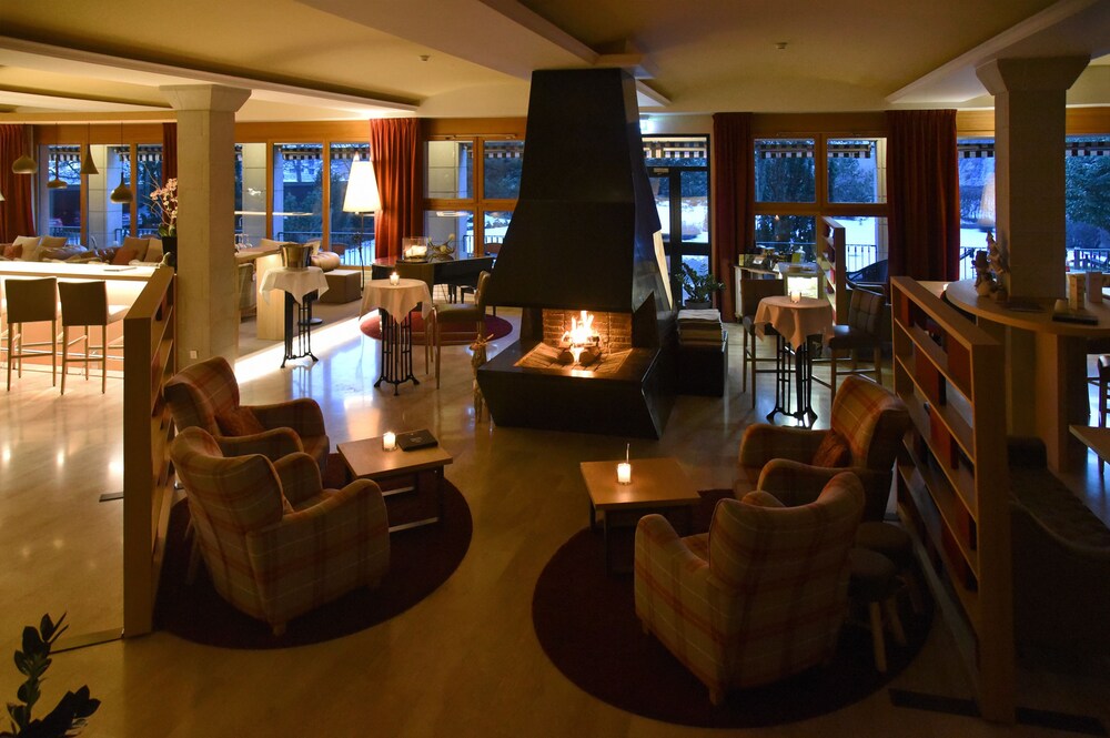 Hotel Lounge