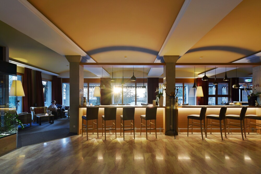 Hotel Bar