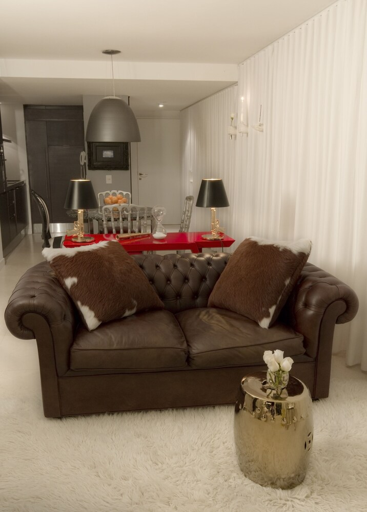 Junior Silver - Living Area