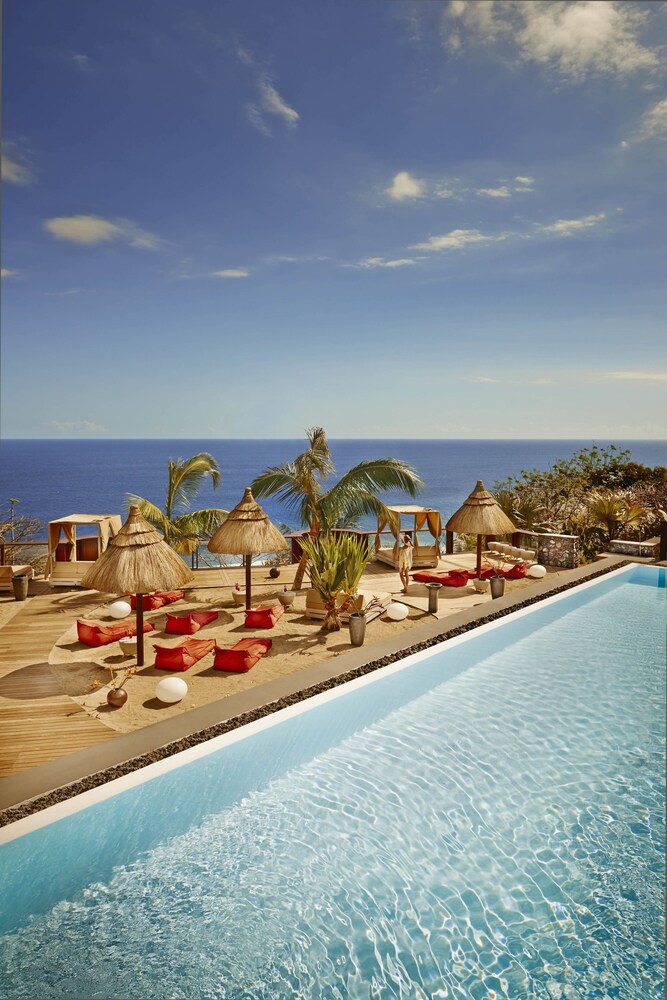 Sundeck