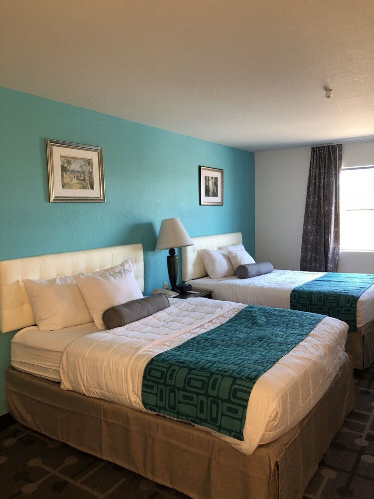 Room, Howard Johnson by Wyndham Lubbock TX