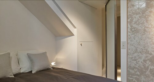 Luxury Suite, Kitchen - Guestroom